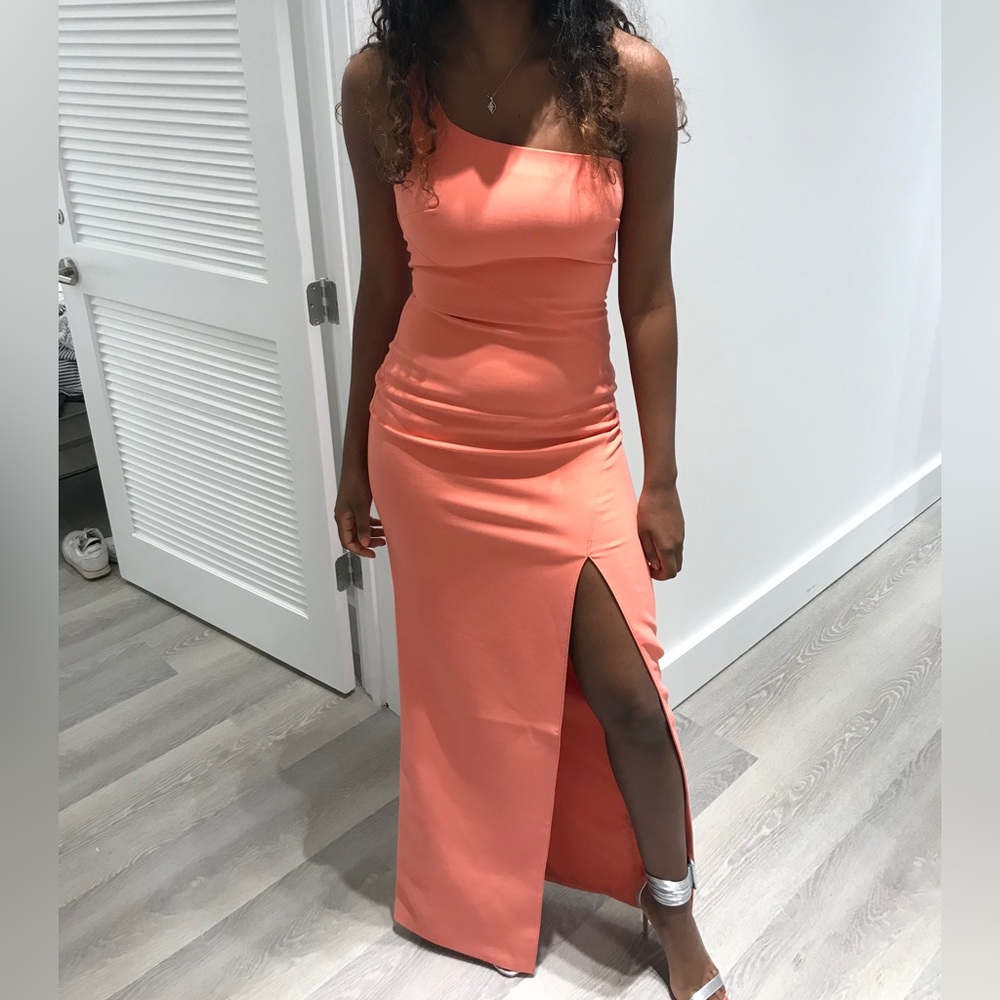 LIKELY Women’s Camden Gown Apricot Size 2